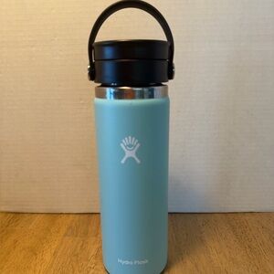 New! Mint Green Hydro Flask Wide Mouth Flex Sip Cap in White 20oz